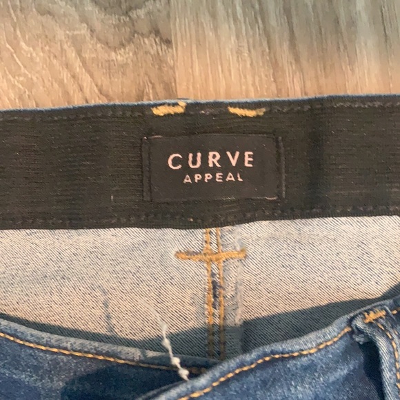 Jeans - Picture 3 of 4